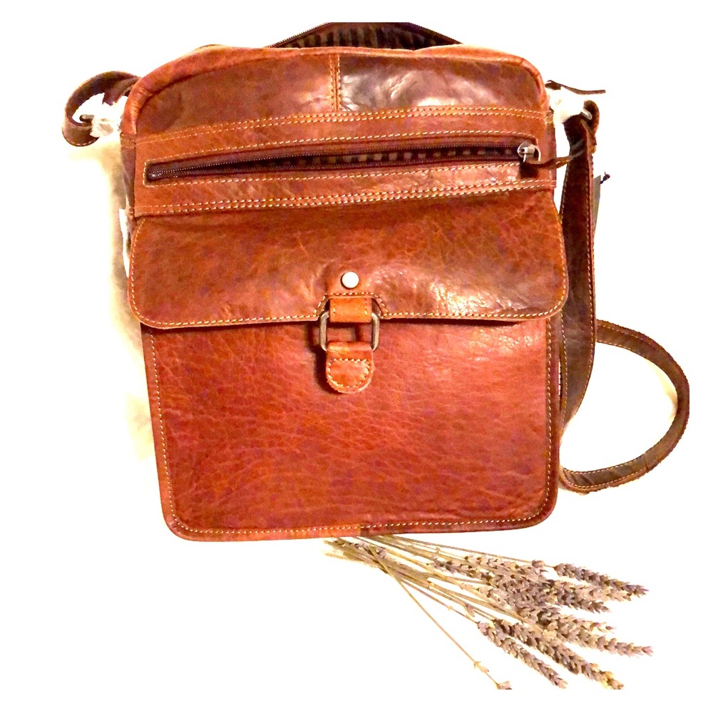 Jack George’s Voyager Large Crossbody 7205